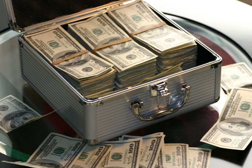 Mo Money: 25 tips to improve your Finances